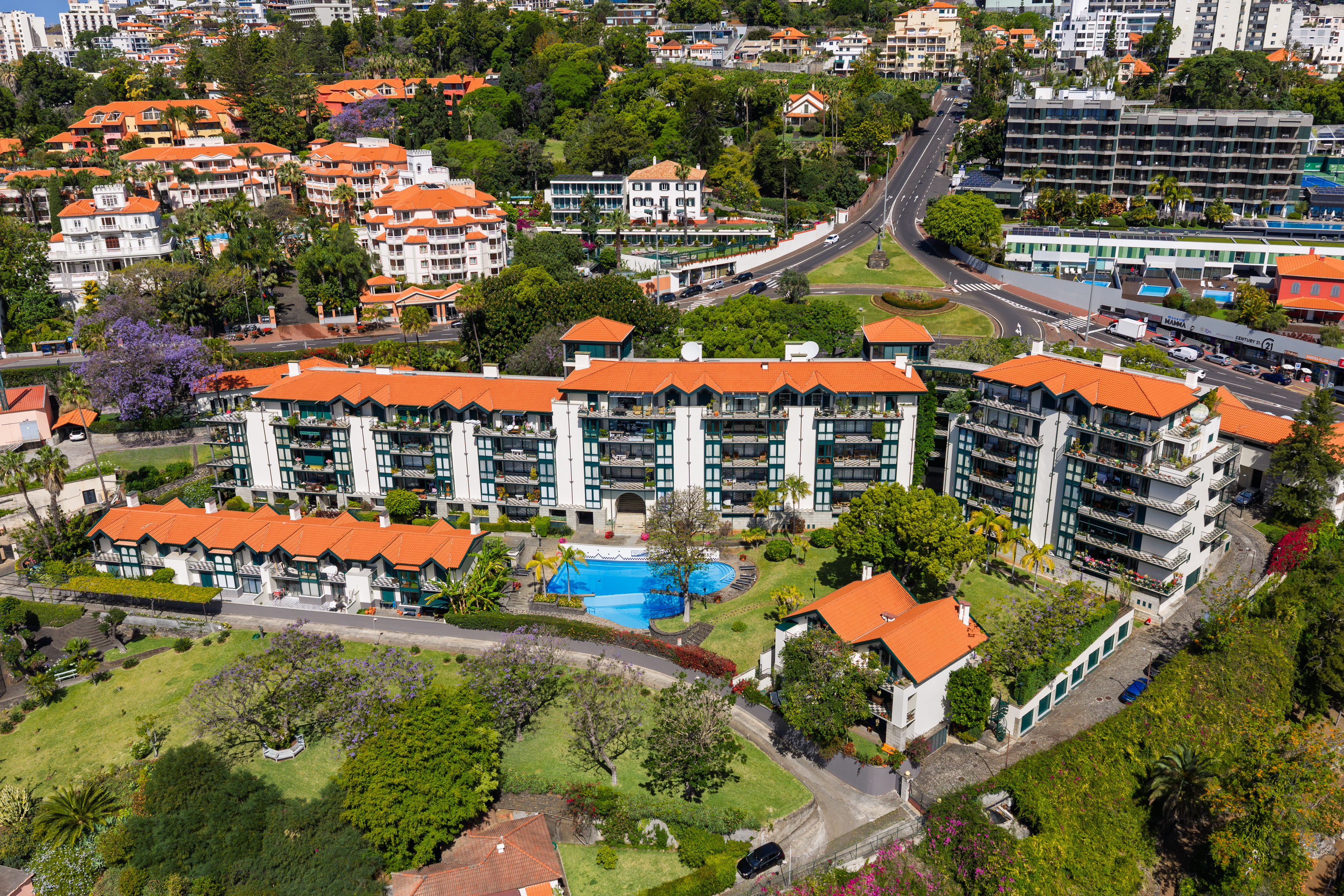 Vista aérea Reid's Palace e jardins