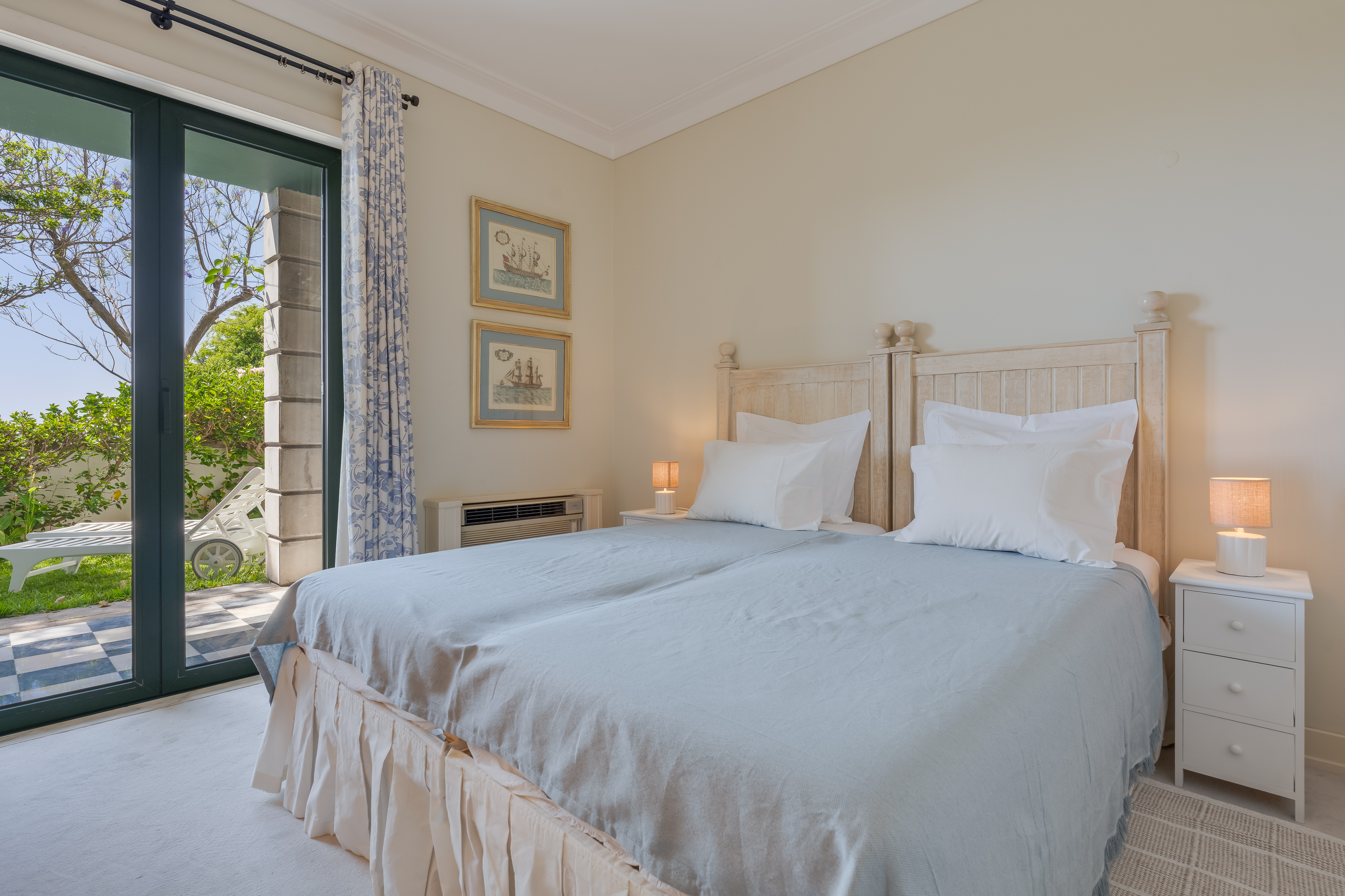 Quarto de casal azul